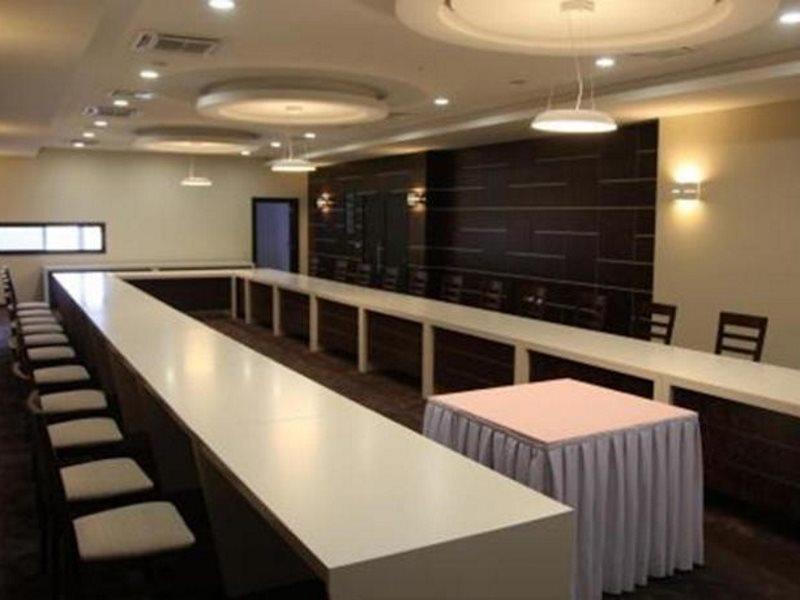 Amazona Hotel Pristina Eksteriør billede