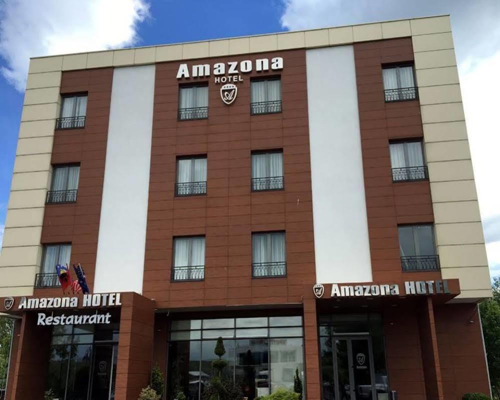 Amazona Hotel Pristina Eksteriør billede